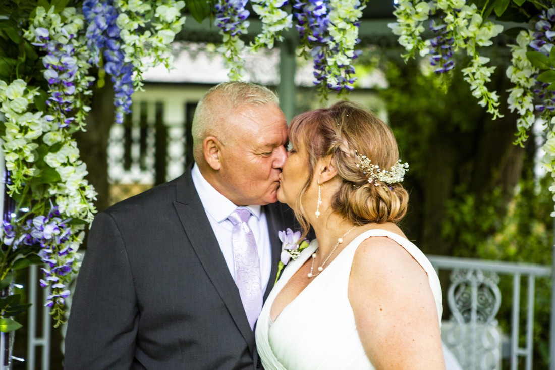 Jackie and Peter's wedding photography by Confetti Chasers